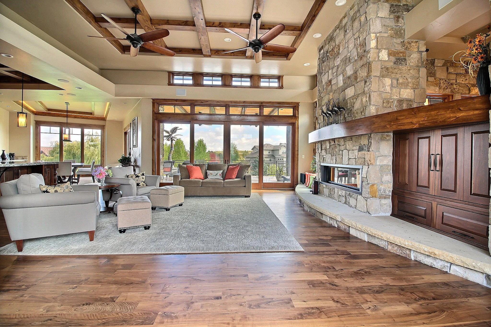11-Living Room.jpg