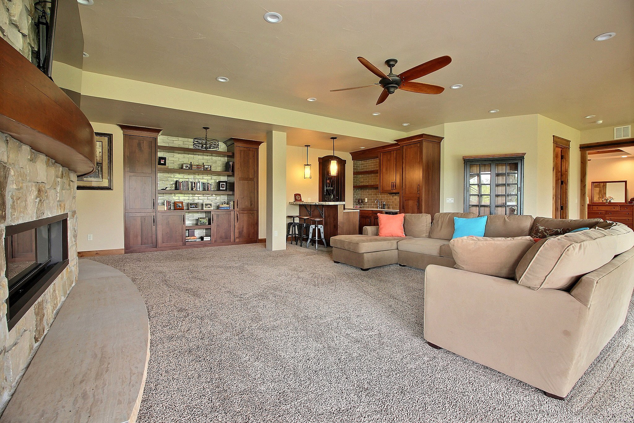 51-Family Room.jpg