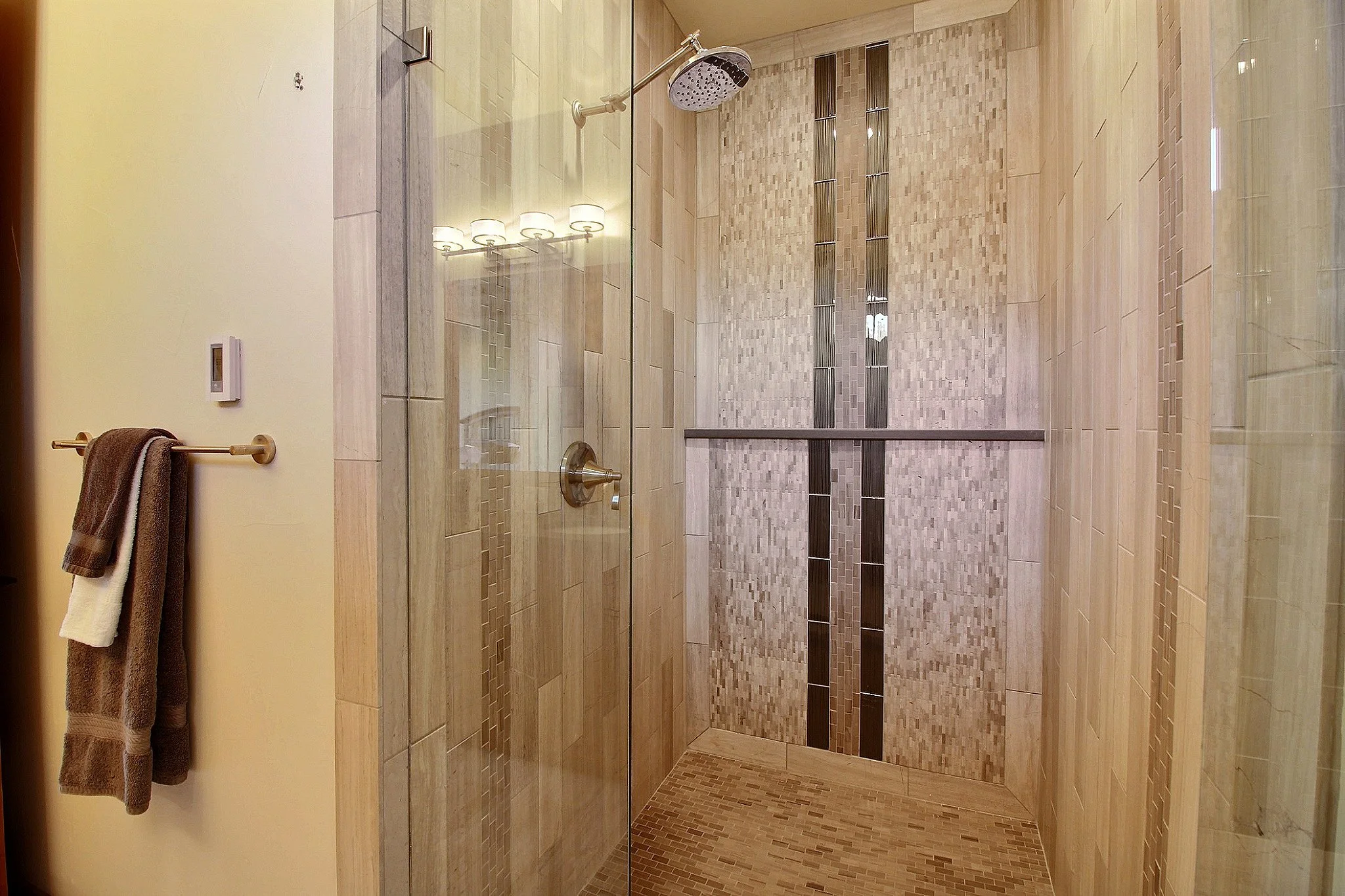 46-Main Floor Bathroom.jpg