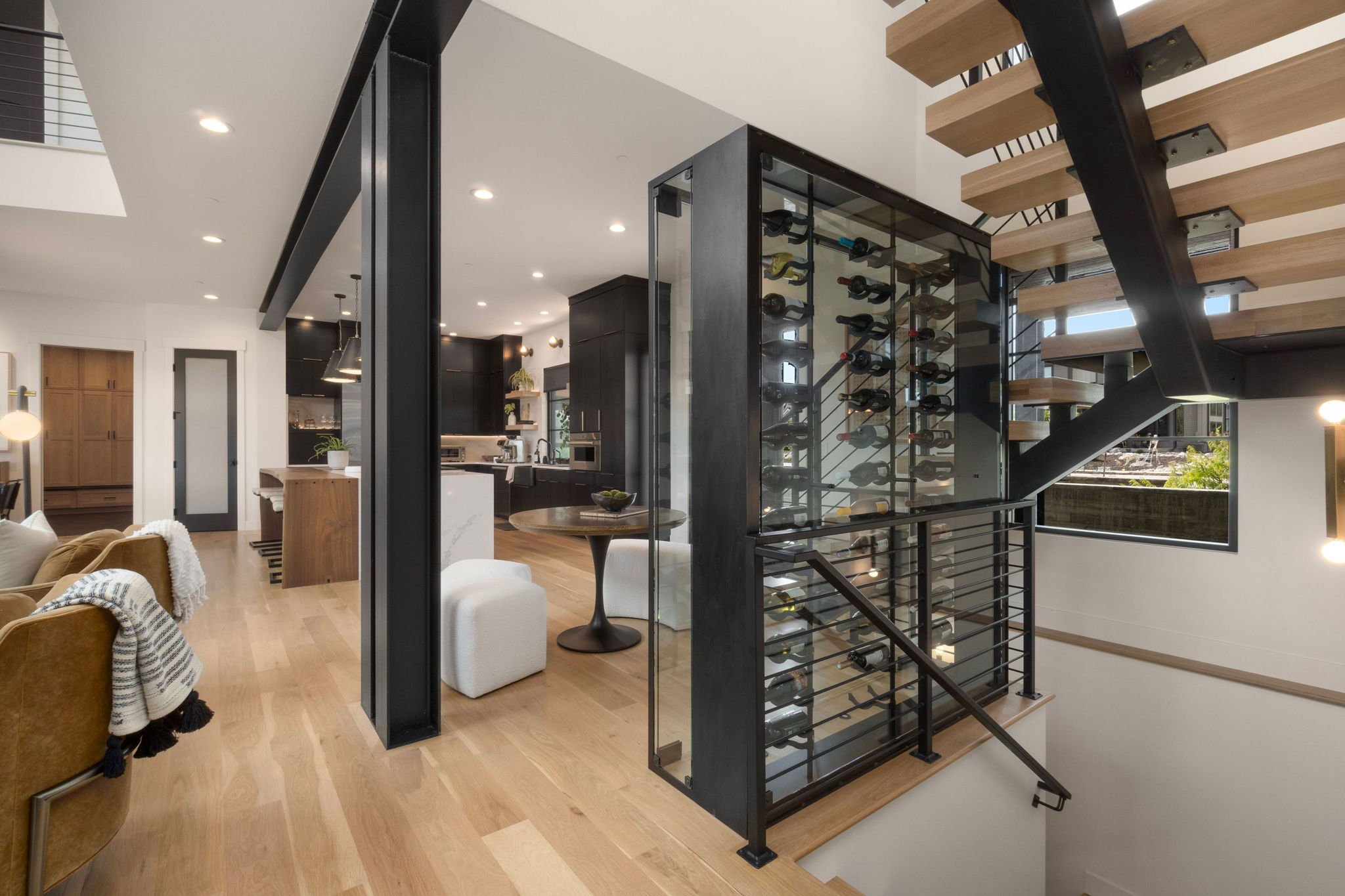 4-web-or-mls-3014 Broadwing Rd 4.jpg