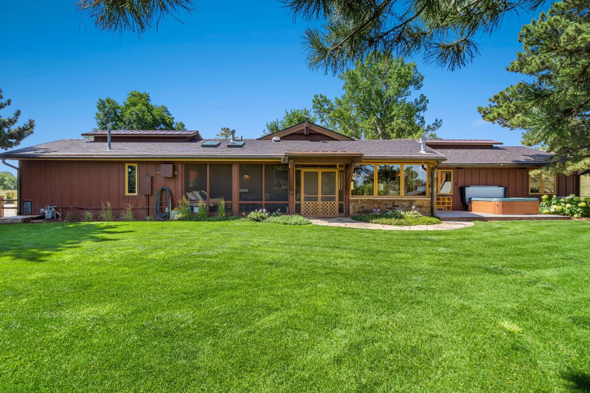 36-web-or-mls-4020 Bingham Hill Rd 36.jpg