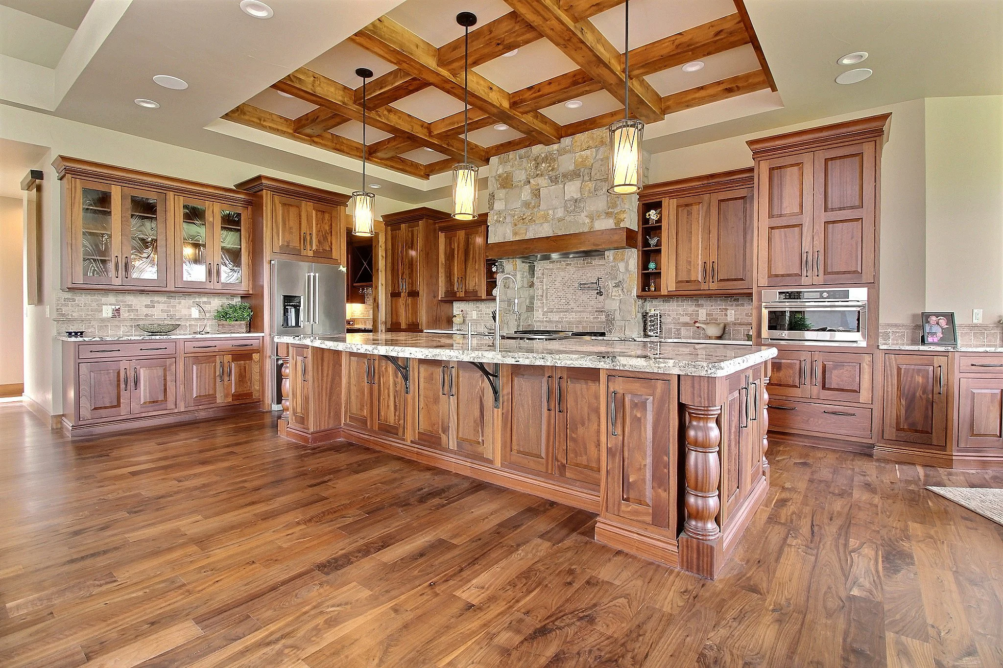 19-Kitchen.jpg