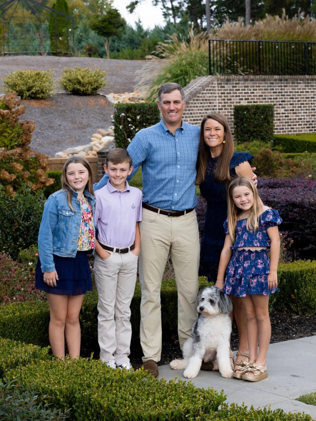 Real smiles.
Real connection.
Real life&hellip;. exactly as it is.

The Todd Family 🤍

Spring sessions are officially open! DM or email to inquire. 

#Right9Media #FamilyPhotography #AthensGA #WatkinsvilleGA #SpringPhotos