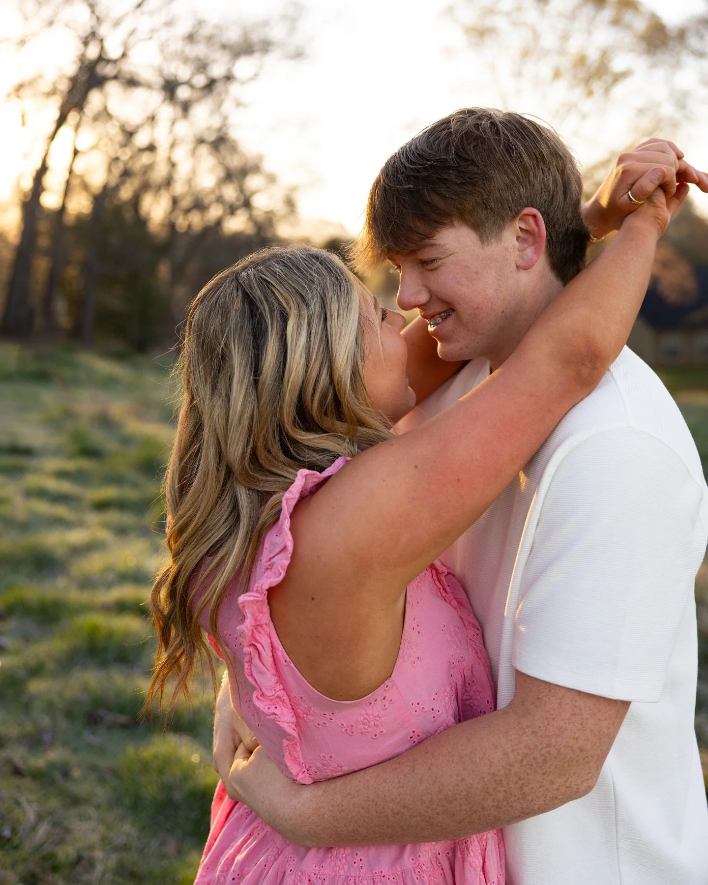 Trenton + AJ 💖

Now booking Spring sessions! DM today so we can capture your own sweet moments! 

Shot on @canonusa