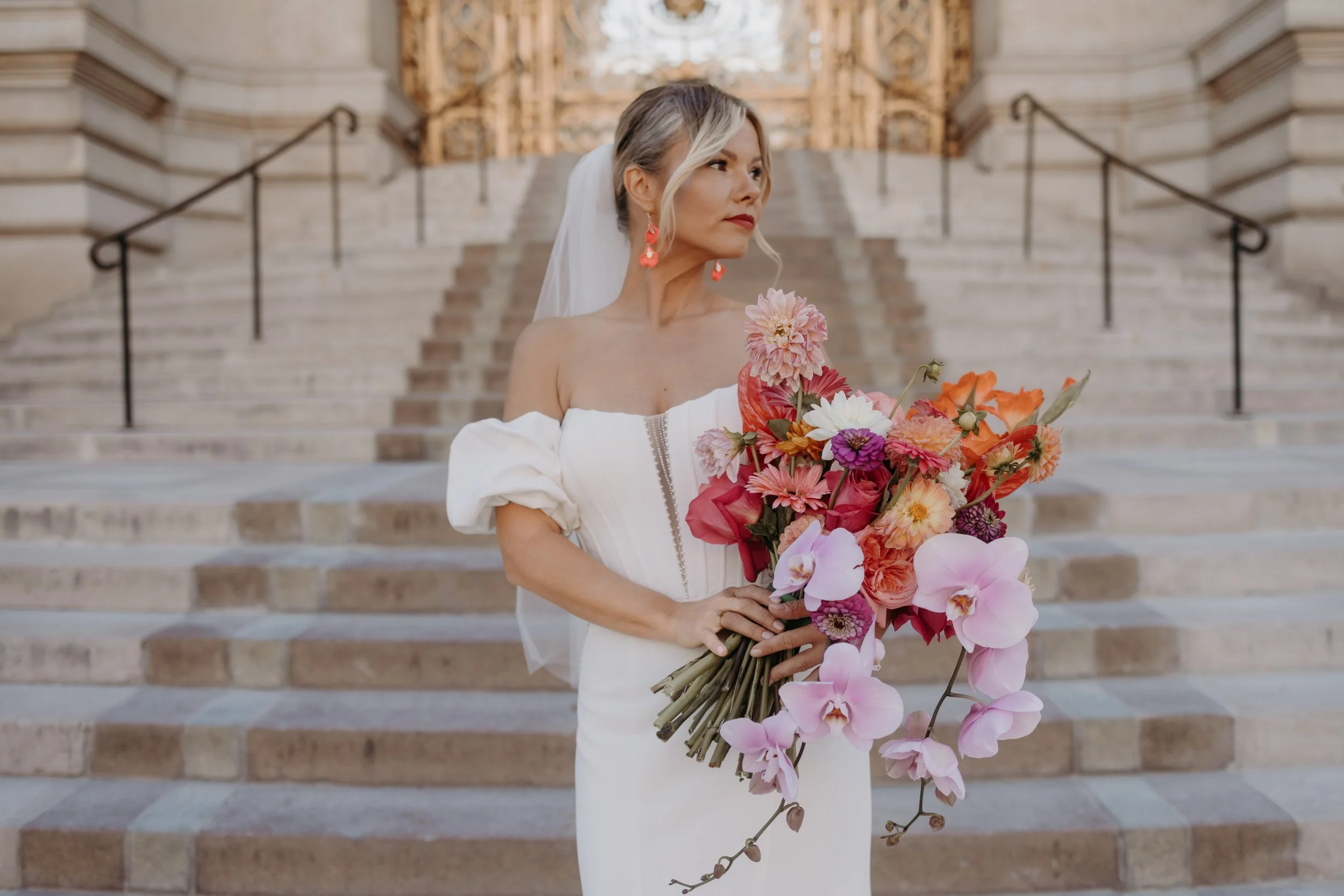 Photo de mariée, bridal portrait elegant, destination wedding. Photo editorial et moderne. 