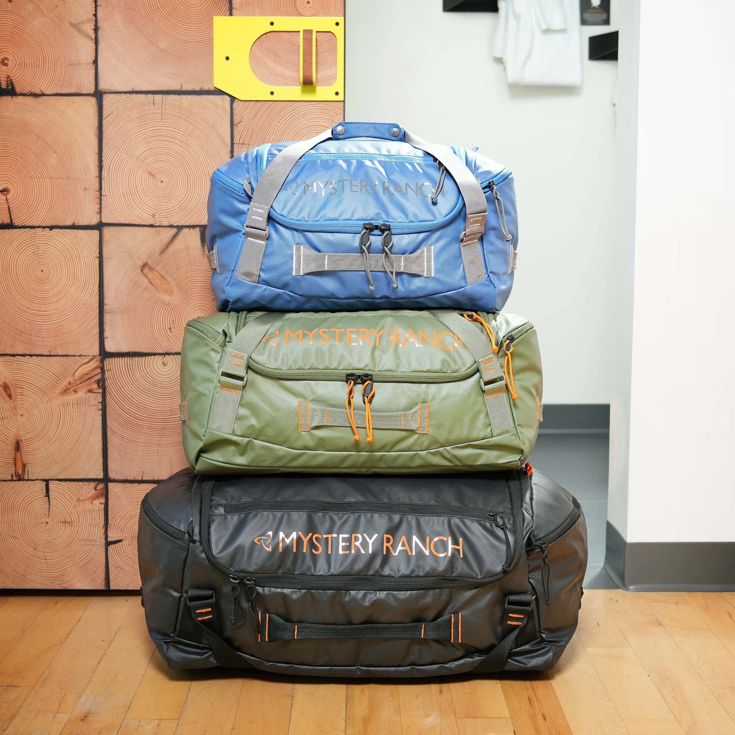 MISSION DUFFEL GROUP-SQUARE-LARK-01.jpg