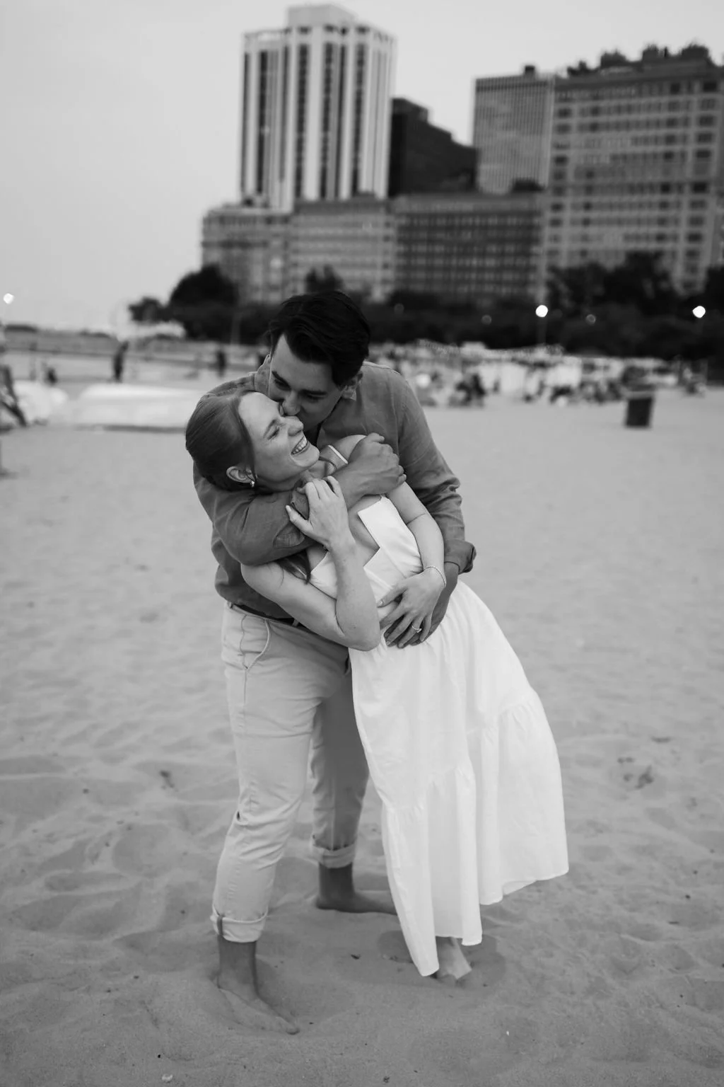North_Avenue_Beach_Engagement_Session-1 (25).jpg