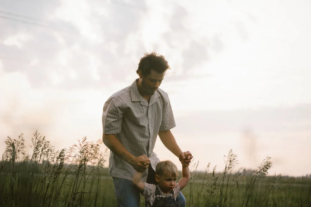 Country_Maternity_Session_Illinois_Dekalb (73).jpg