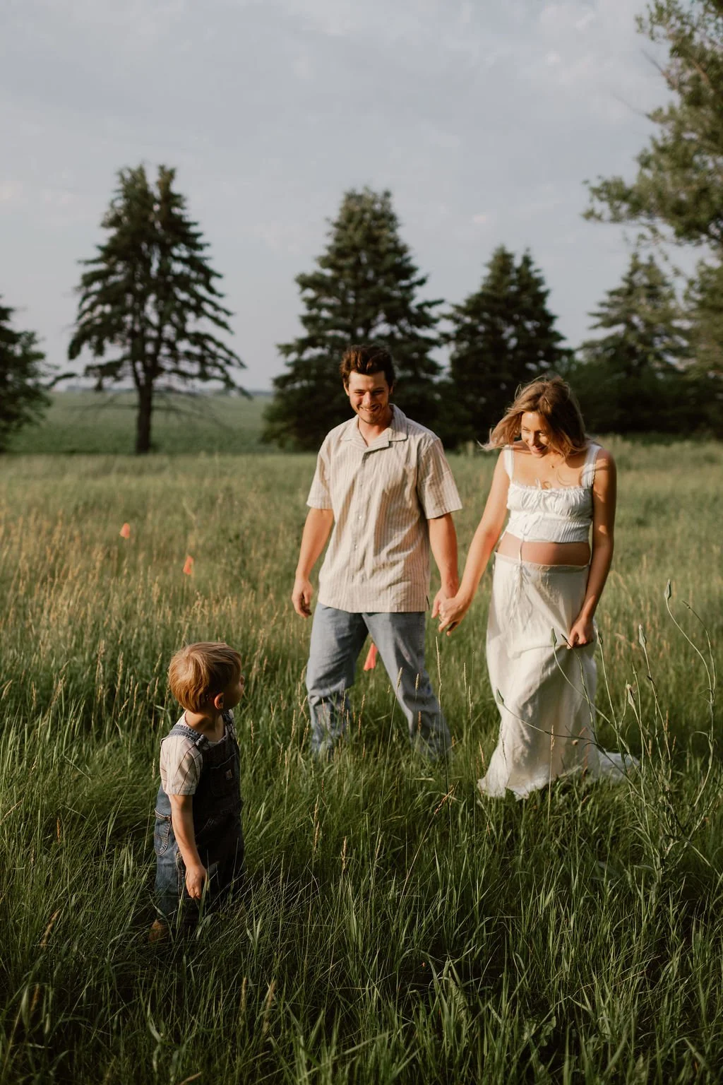 Country_Maternity_Session_Illinois_Dekalb (2).jpg