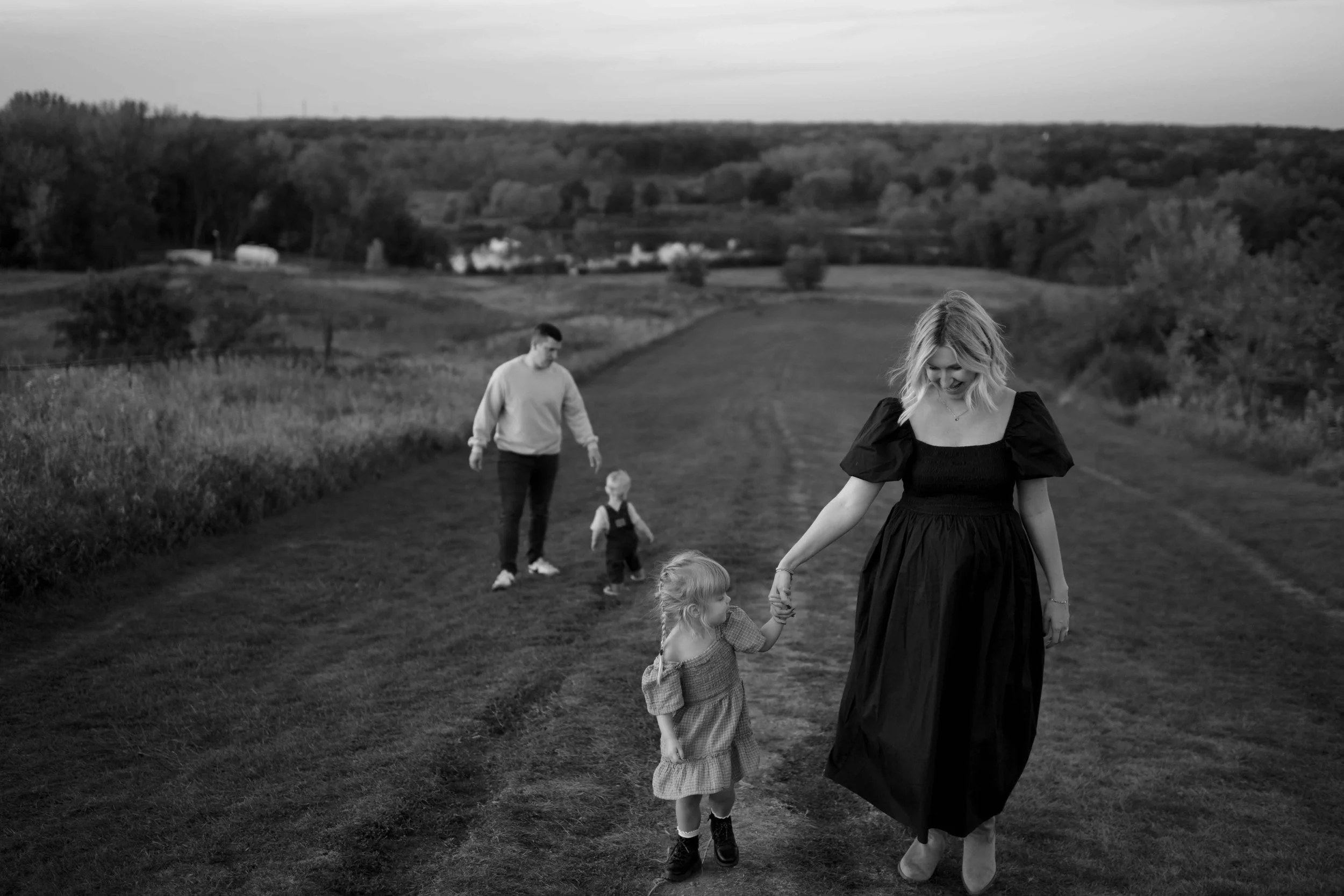 Blackwell-Forest-Preserve-Wheaton-IL-Family-Photos (59).jpg