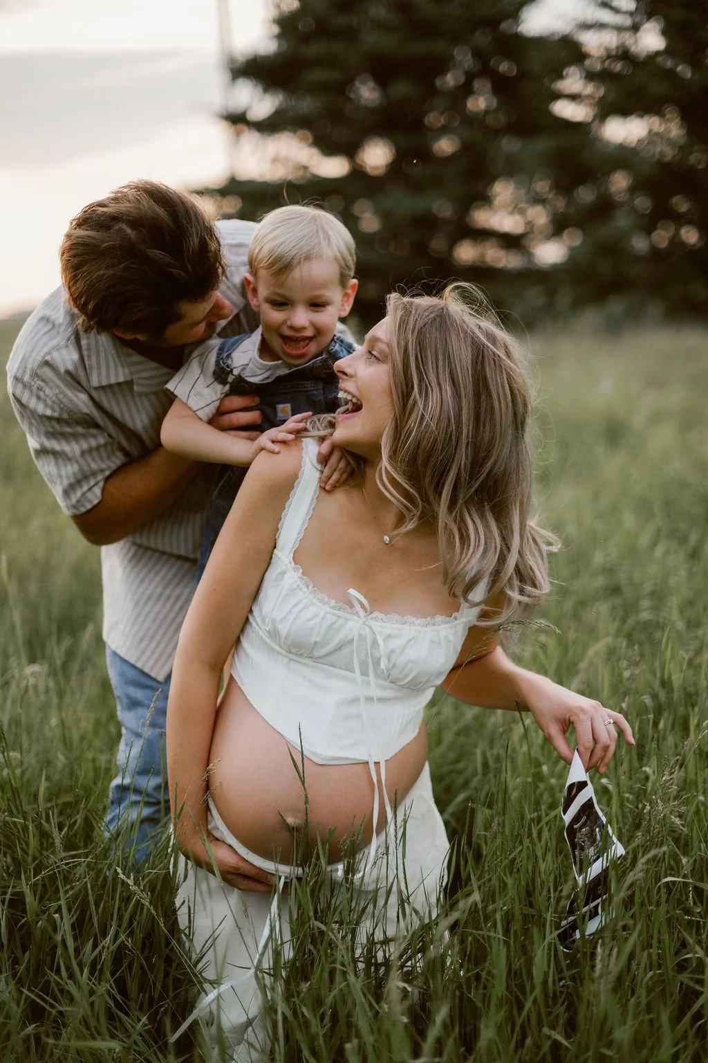 Country_Maternity_Session_Illinois_Dekalb (88).jpg