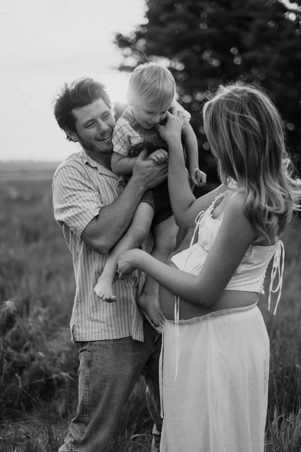 Country_Maternity_Session_Illinois_Dekalb (102).jpg