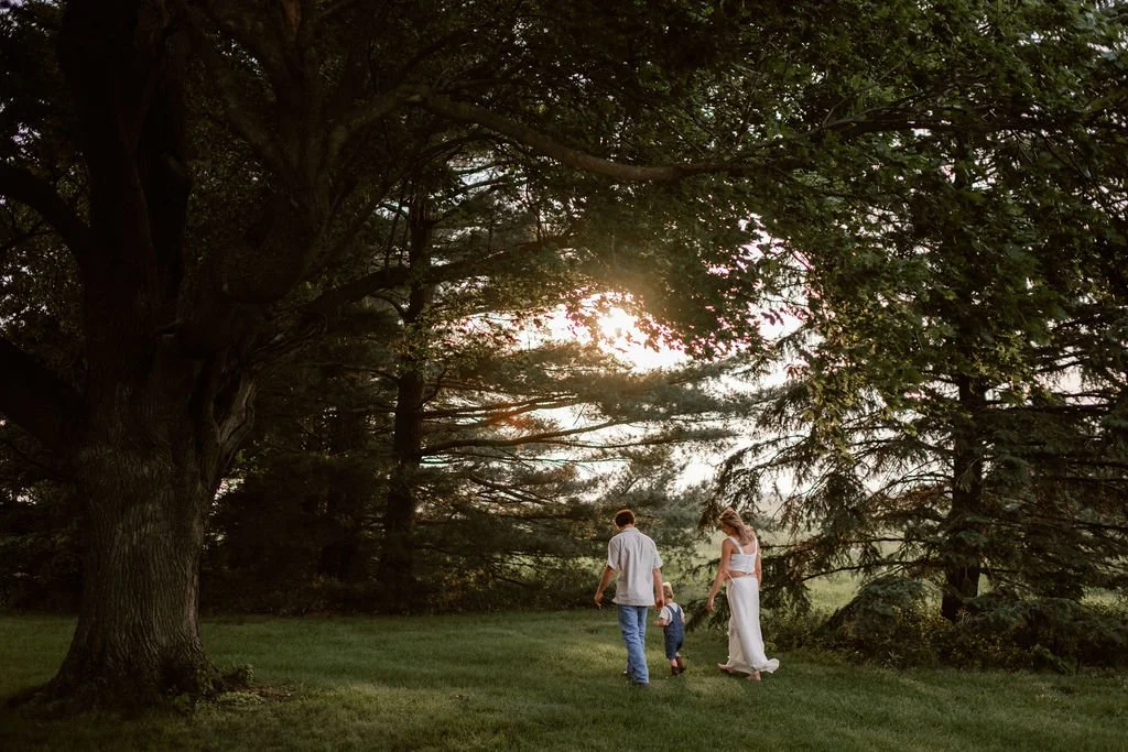 Country_Maternity_Session_Illinois_Dekalb (57).jpg