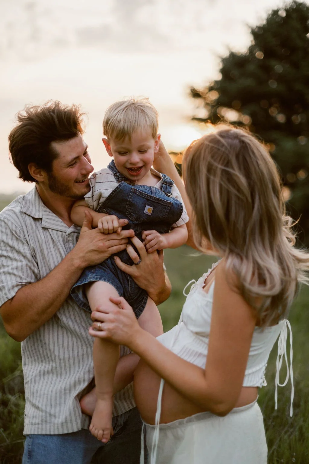 Country_Maternity_Session_Illinois_Dekalb (103).jpg