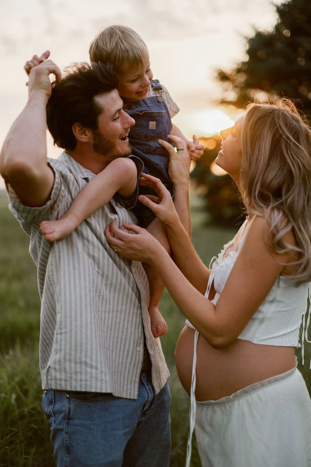 Country_Maternity_Session_Illinois_Dekalb (101).jpg