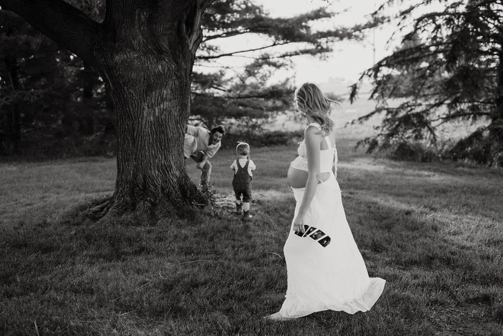 Country_Maternity_Session_Illinois_Dekalb (47).jpg