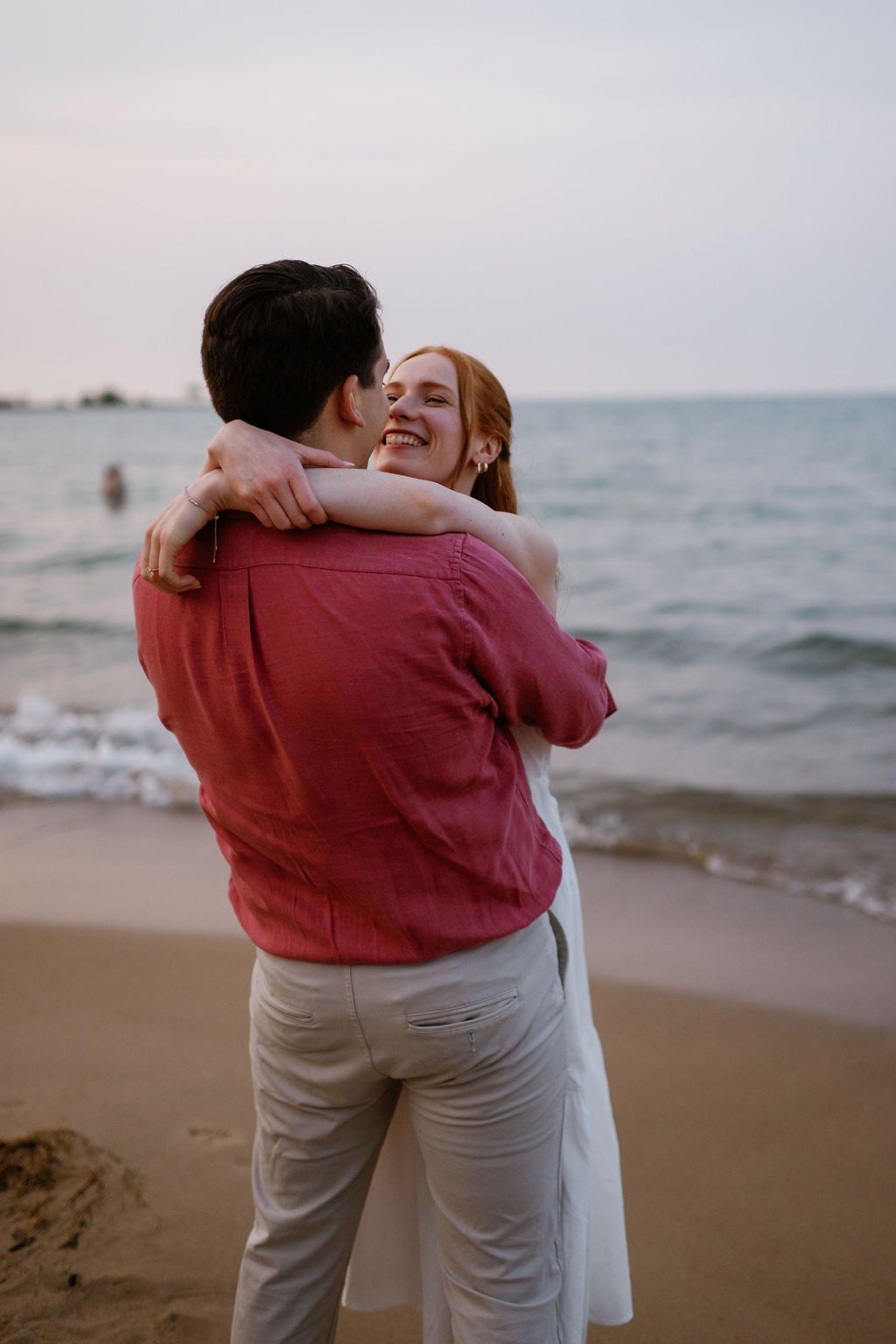 North_Avenue_Beach_Engagement_Session-1 (29).jpg