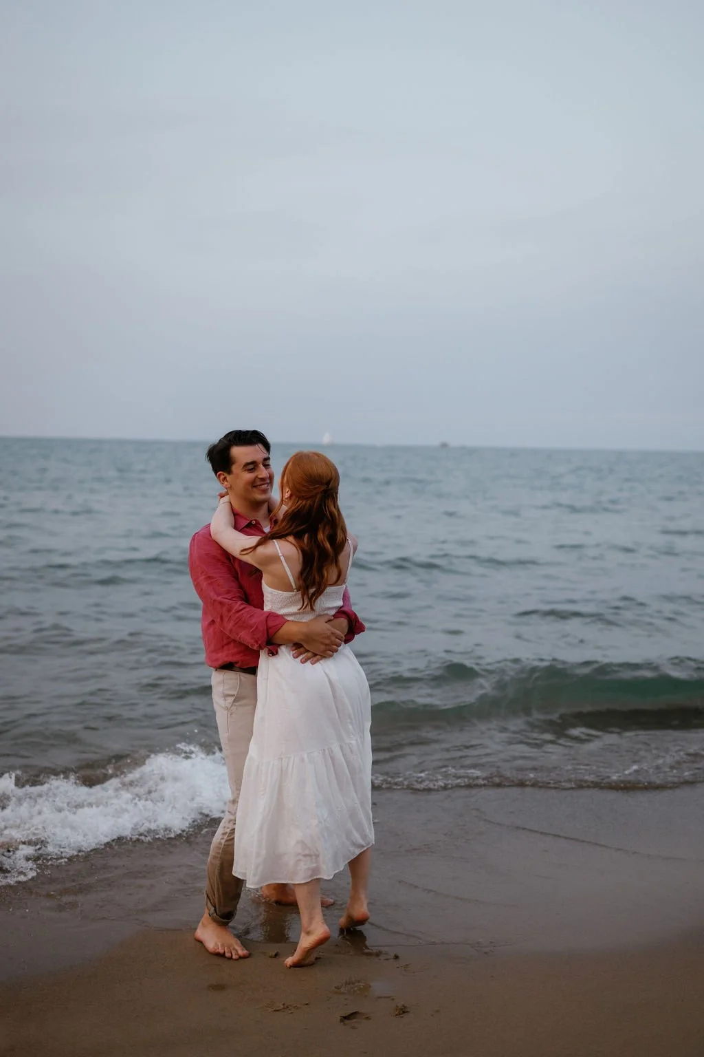 North_Avenue_Beach_Engagement_Session-1 (32).jpg