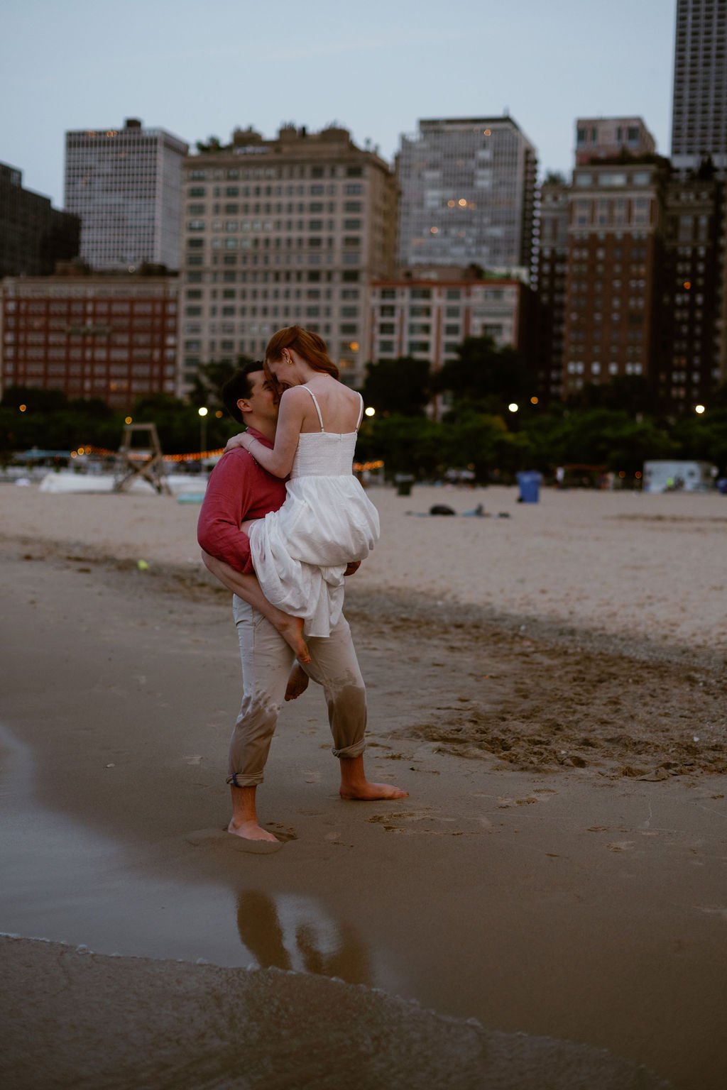 North_Avenue_Beach_Engagement_Session-1 (39).jpg