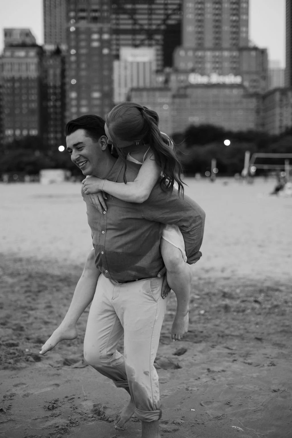 North_Avenue_Beach_Engagement_Session-1 (41).jpg