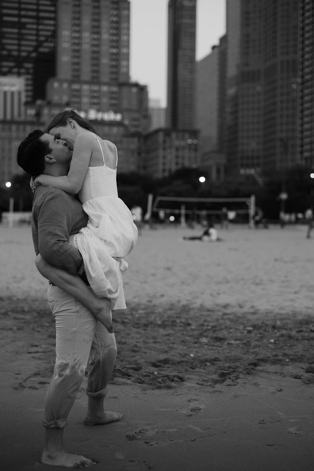 North_Avenue_Beach_Engagement_Session-1 (38).jpg