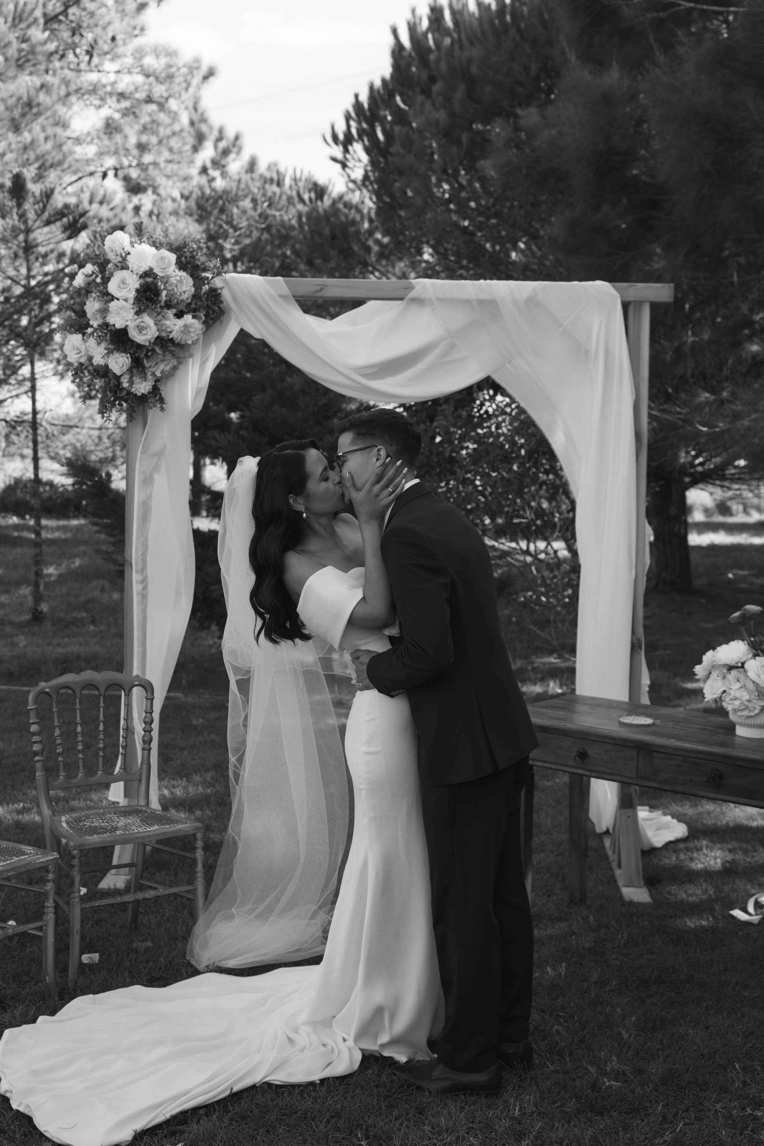 DEBORA&GABRIEL-561_MARIANATOMAZPH.jpg