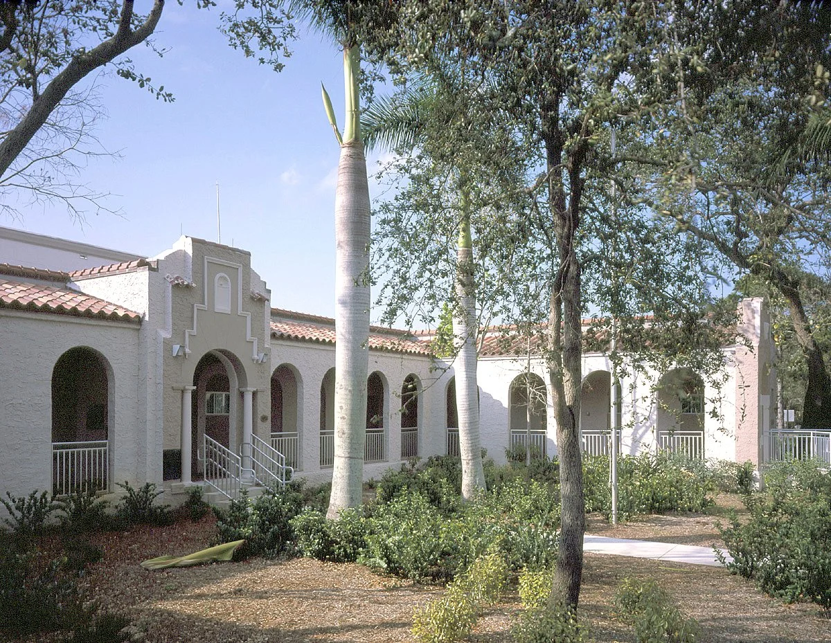 Lake Park Elementary School