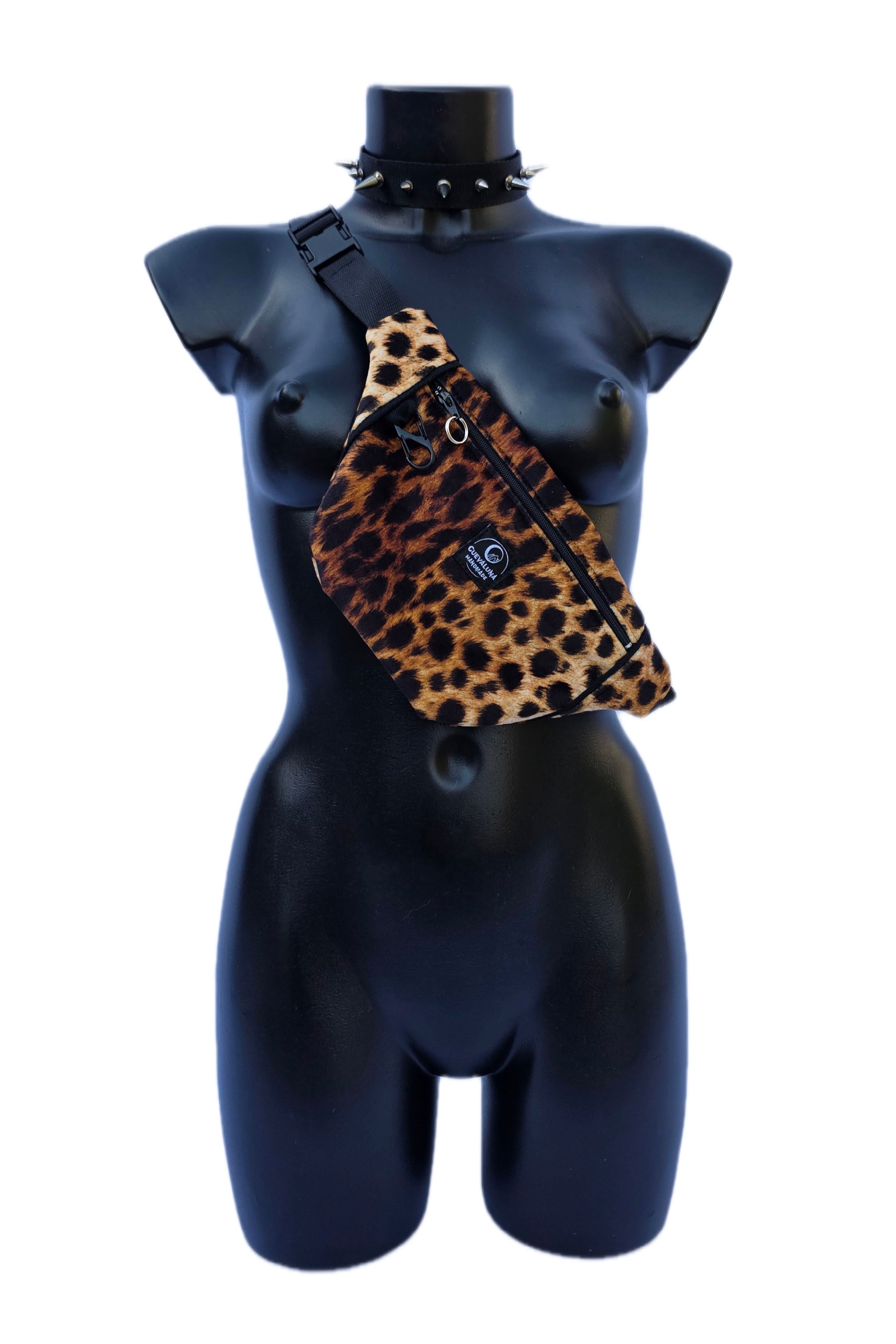 RIÑONERA LEOPARD VELVET