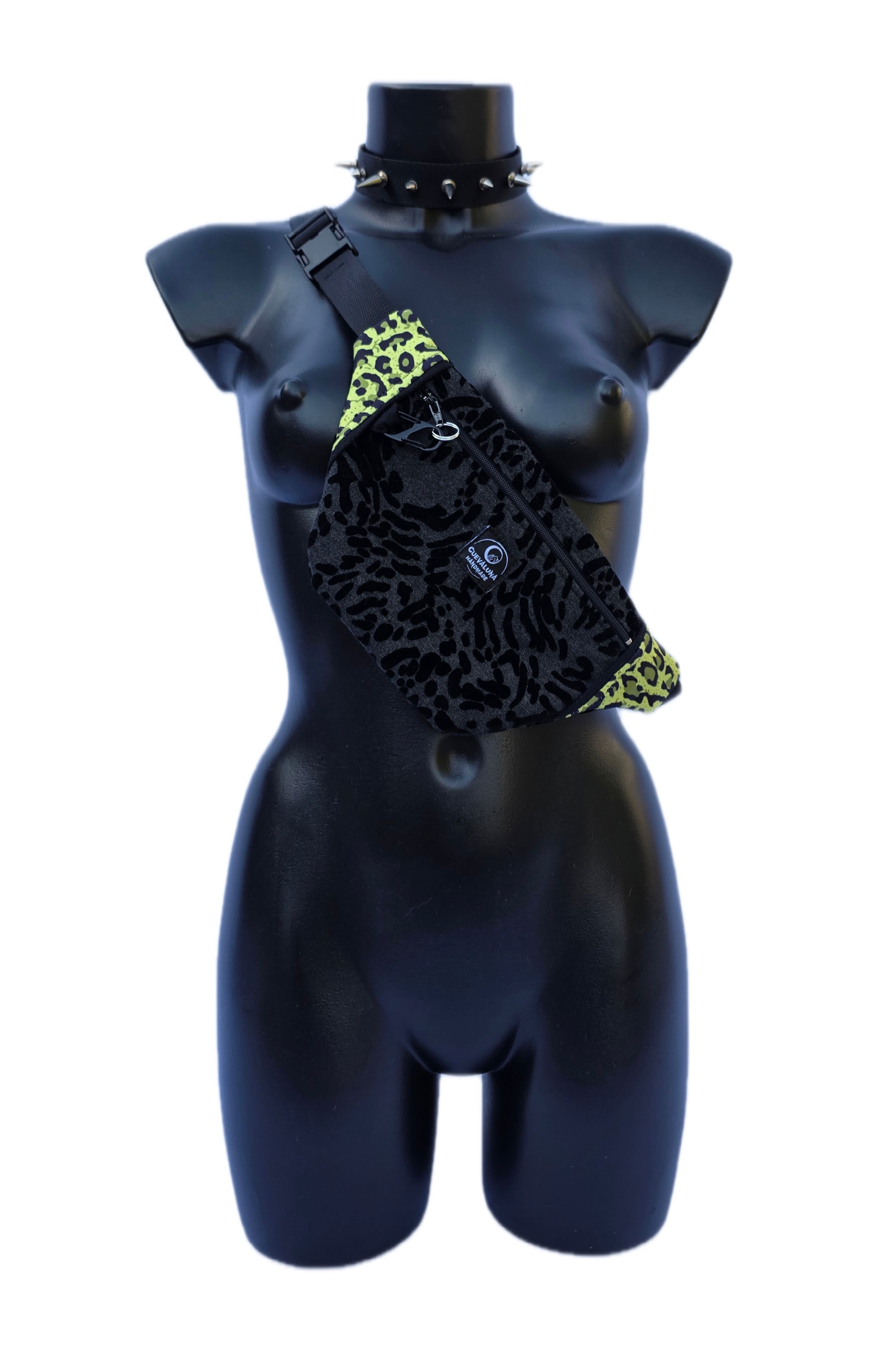 RIÑONERA BLACK SUN LEOPARD