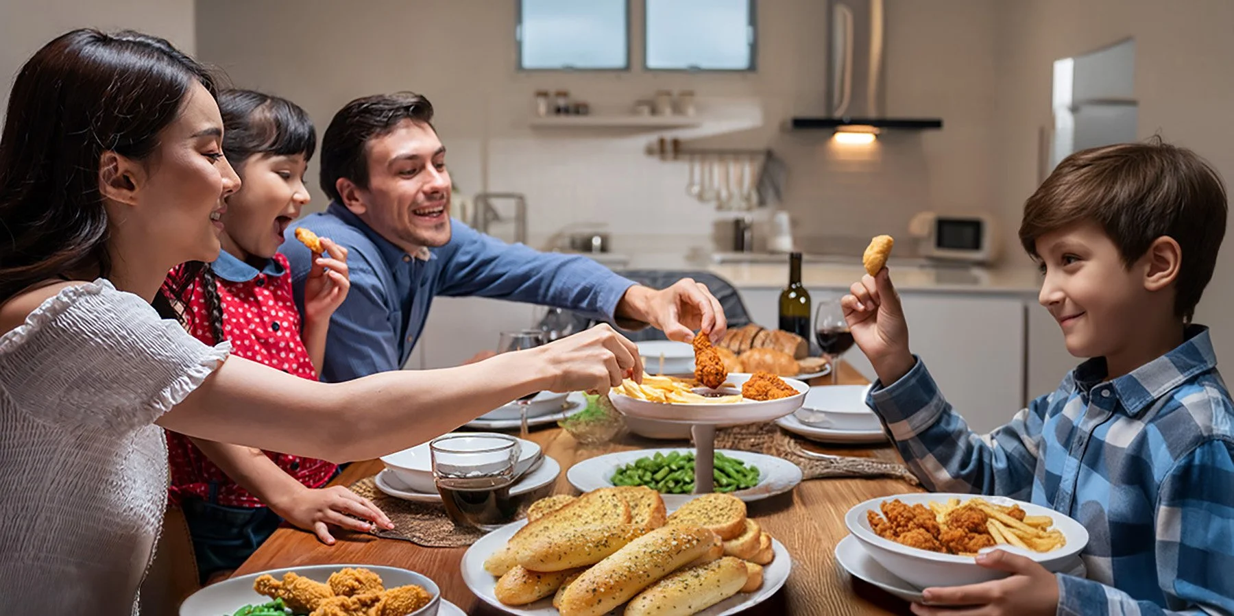 family_table_3_WEB.jpg