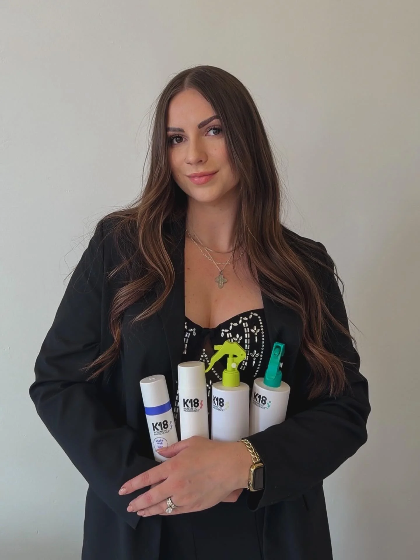 Hey!👋🏼 My name is Nicki and I&rsquo;ve been behind the chair for over 6 years now. I specialize in creating low maintenance, lived in hair and extensions. But I also love a good blonding sesh. I would love for you to take a seat in my chair so we c
