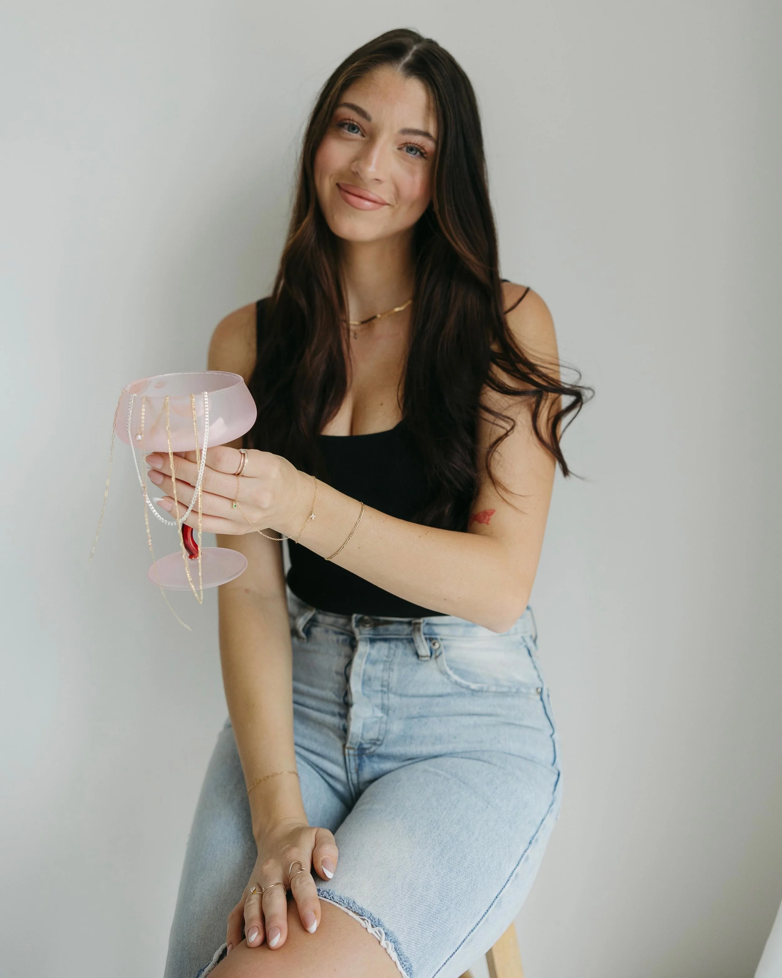 Hi everyone🤍 I&rsquo;m Makayla &amp; I&rsquo;m so excited to officially join the Glamour Collective team &amp; introduce myself as the face behind Goldie Permanent Jewelry Bar ✨

This is also a little rebrand for me, which makes this chapter feel ex