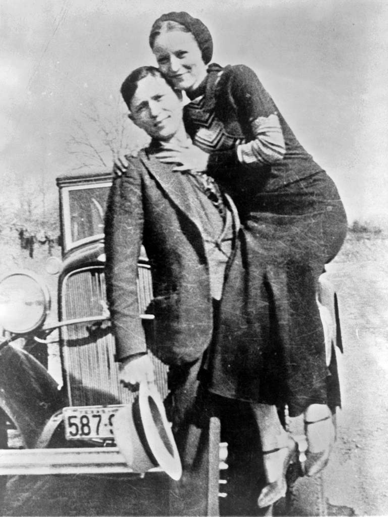 Bonnie &amp; Clyde: The Enduring Allure of Outlaw Lovers