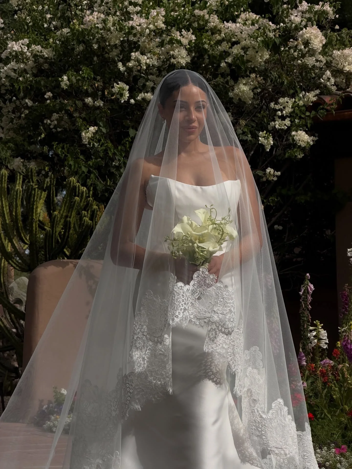 THE BRIDE @cynthjainarine

@lakievents
@taylor_lakievents
@hermosainn
@natalyaphelpsfilm
@swayfloralstudio 
@daniellevirginianastasi 
@alexie.marie.beauty 
@casinicontent 
@hazelgroverentals
@lauralovesluxweddings