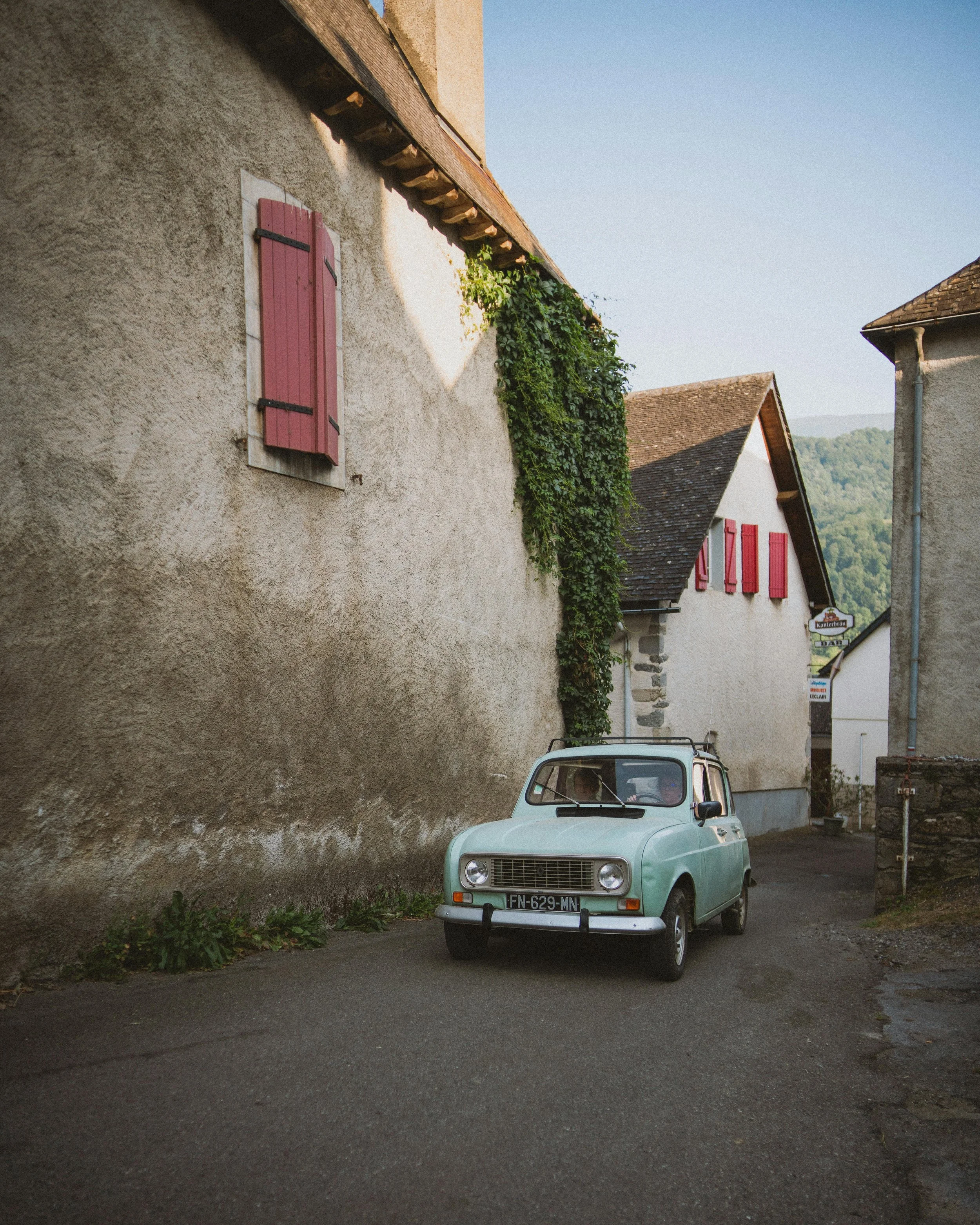 DISCOVER YOUR VOICE TODAY