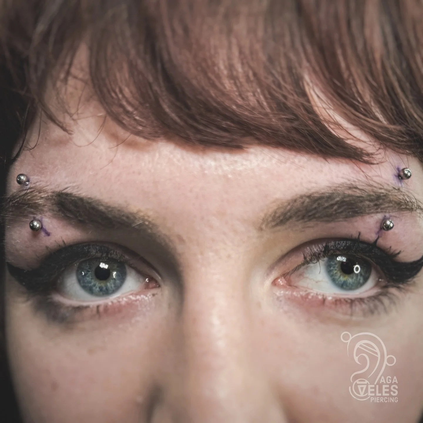 Eyebrow symmetry ✨

We talked it through, mapped it properly 📏
Skipped the central placement and went slightly more to the sides &mdash; and honestly, it was the right call 🤩💫

Balanced, symmetrical, and suits her face so well 🖤

#eyebrowpiercing