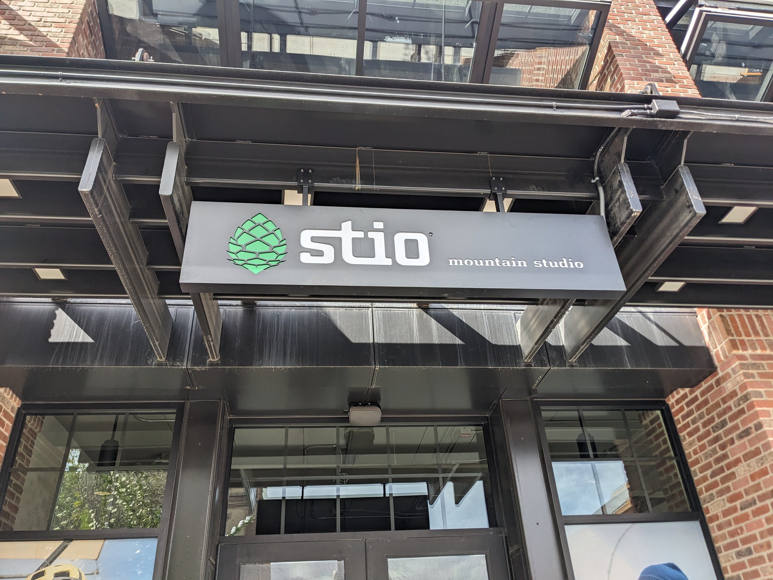 Stio, business signage