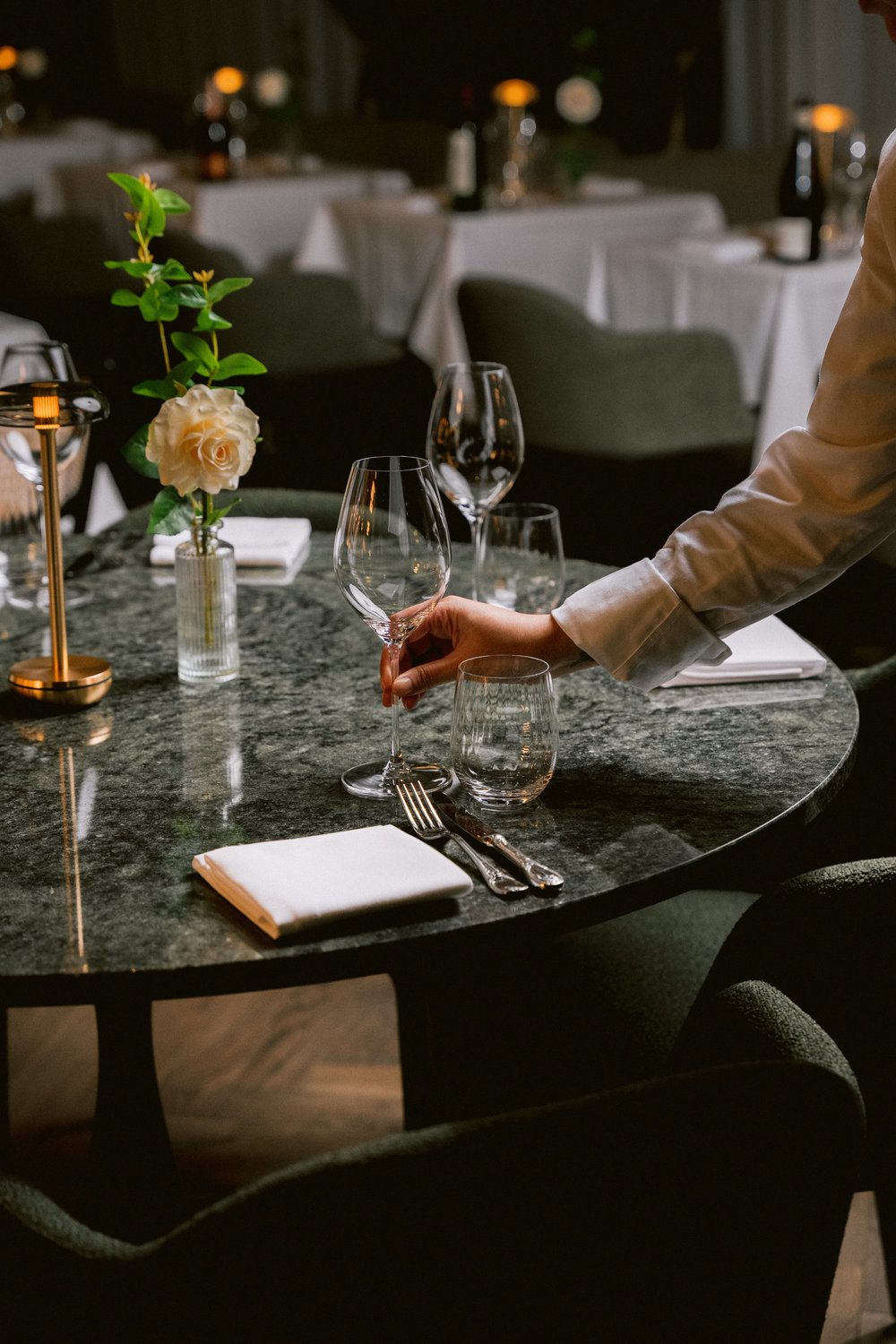 Meny | Book Your Dining Experience Today — Restaurant Cru