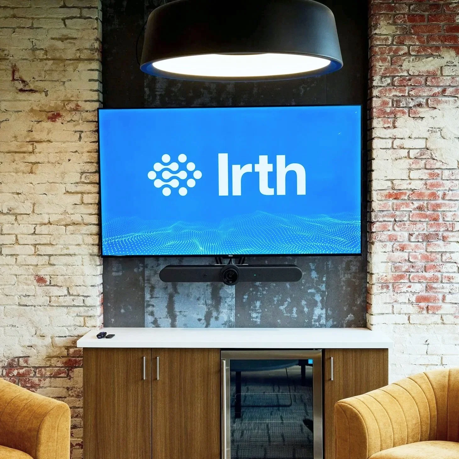 Irth Solutions: Workplace Branding & Environmental Design