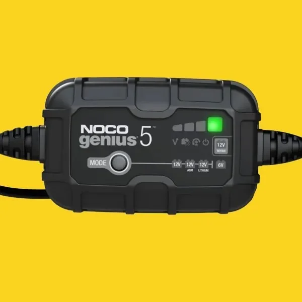 No-Lift-System-Noco-Genius-5-charger-1-600x600.webp
