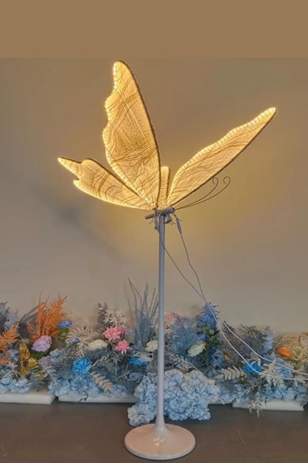 WHITE BUTTERFFLY LED