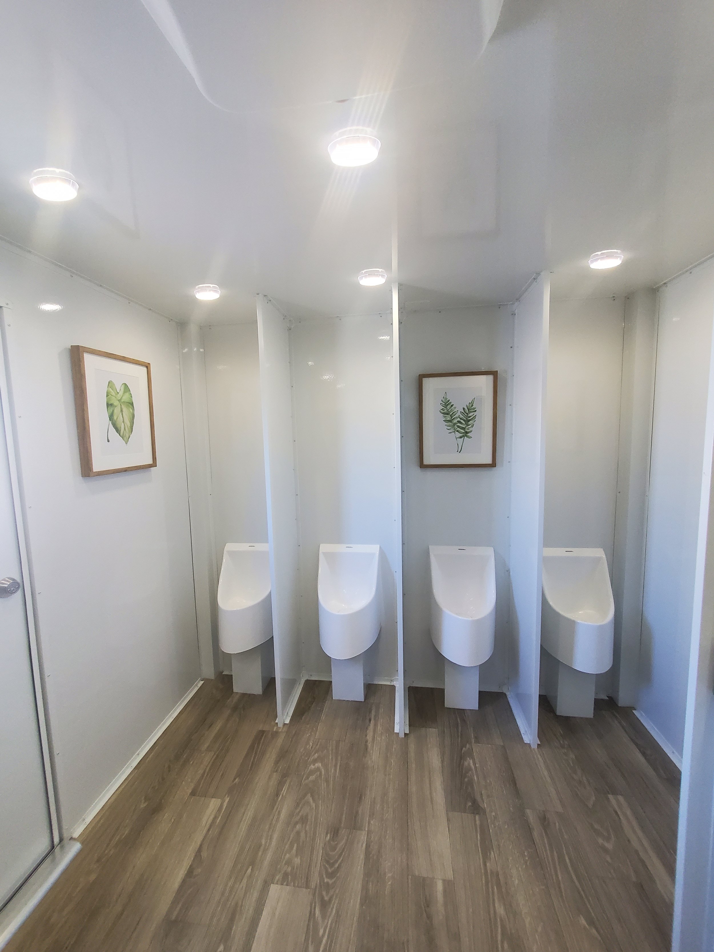 12 station mens interior.jpeg