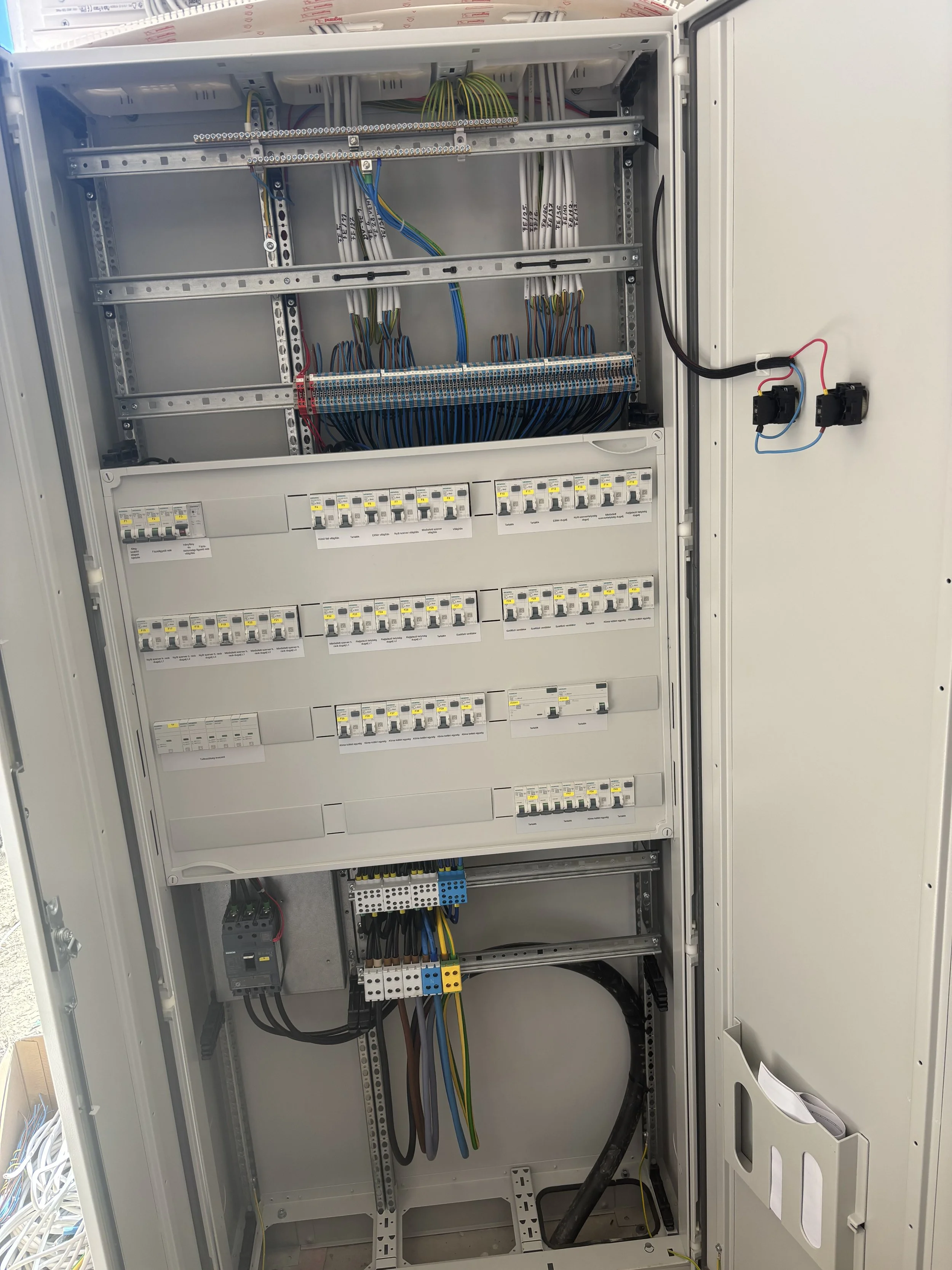 Lakossági villanyszerelés családi házban Vas megyében