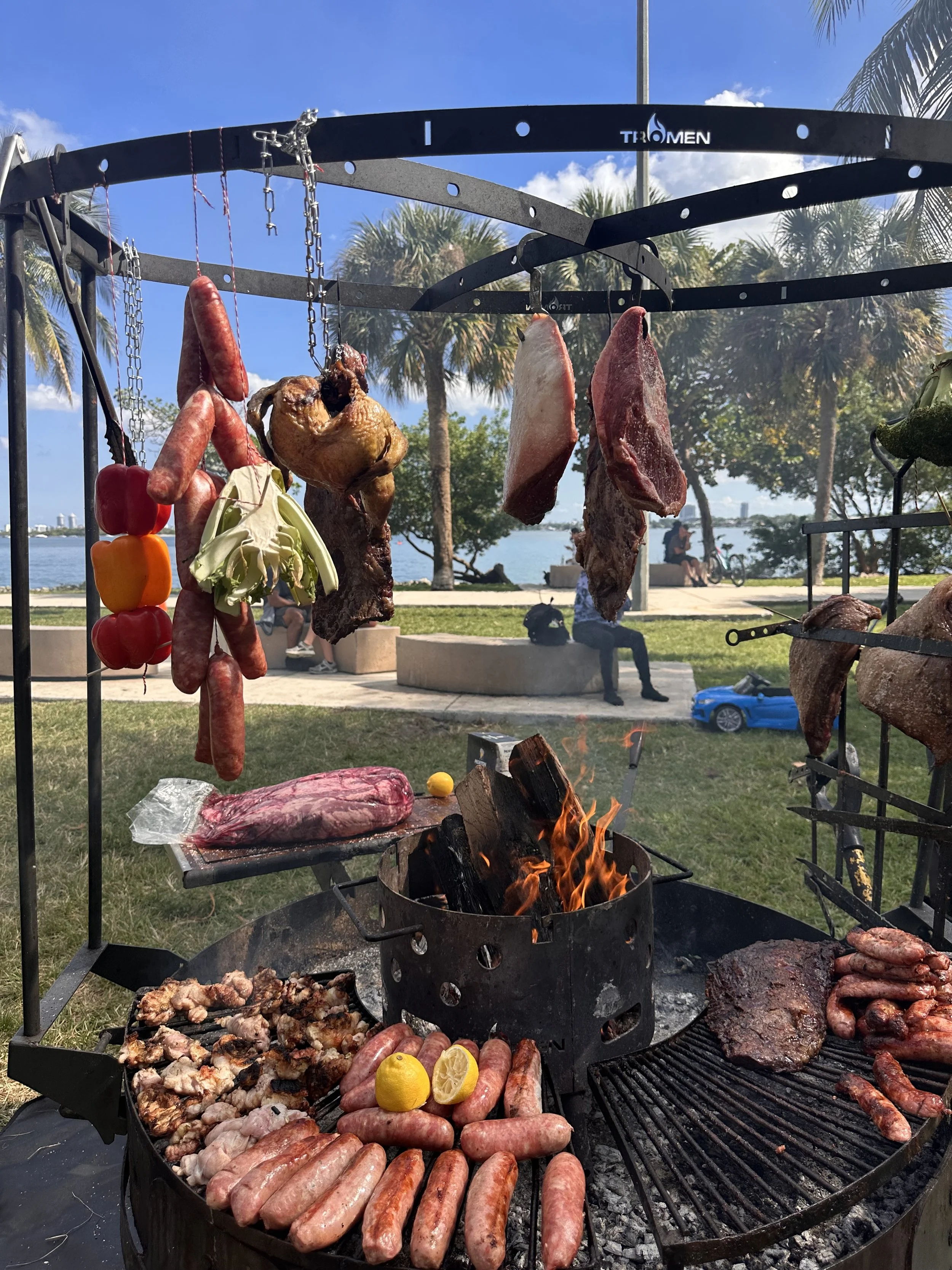 How to Turn a Side Hustle Into a Full-Time Business (Using Markets)