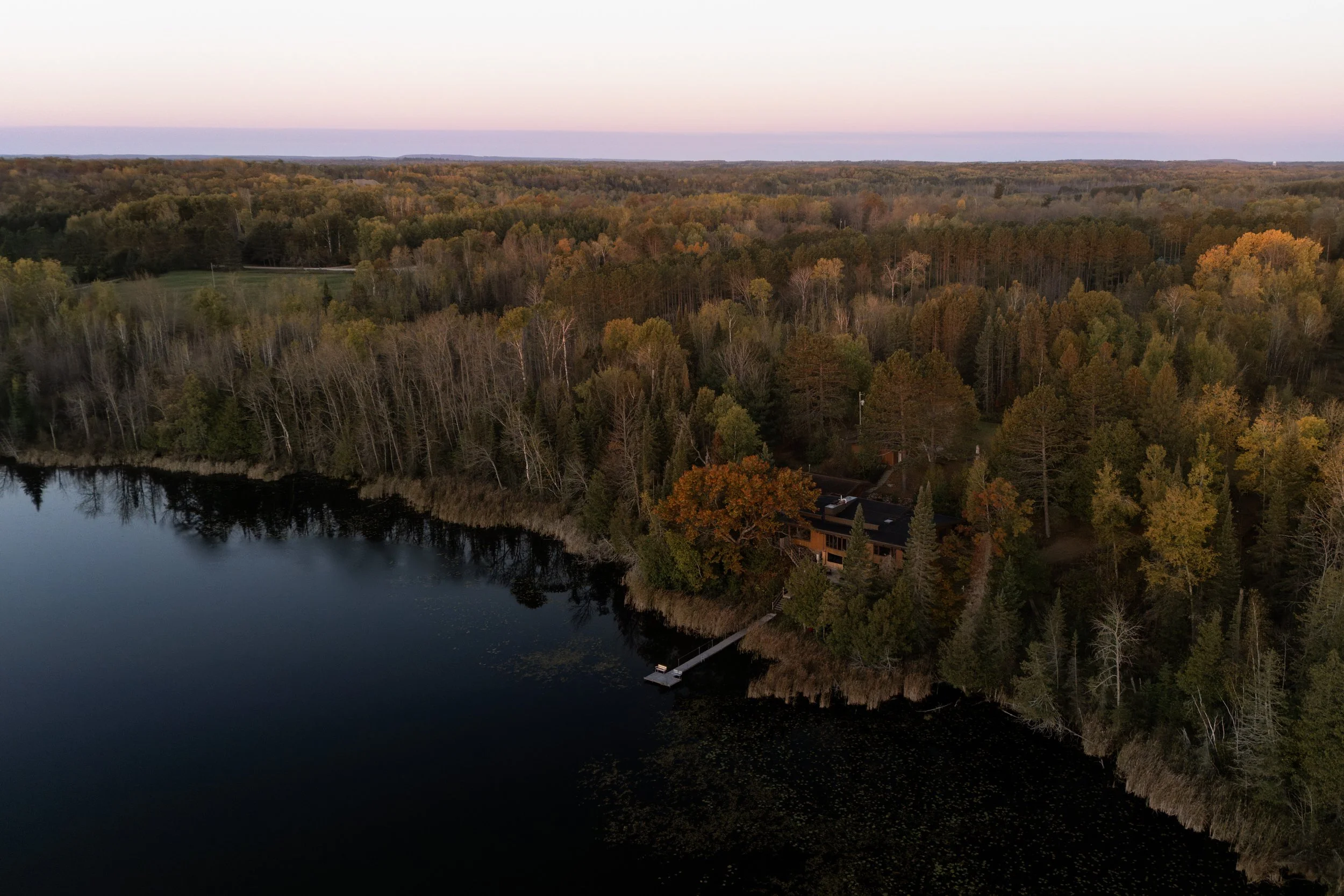 20251026-LODGING-MidMod Minnesota Lakehouse-33.jpg