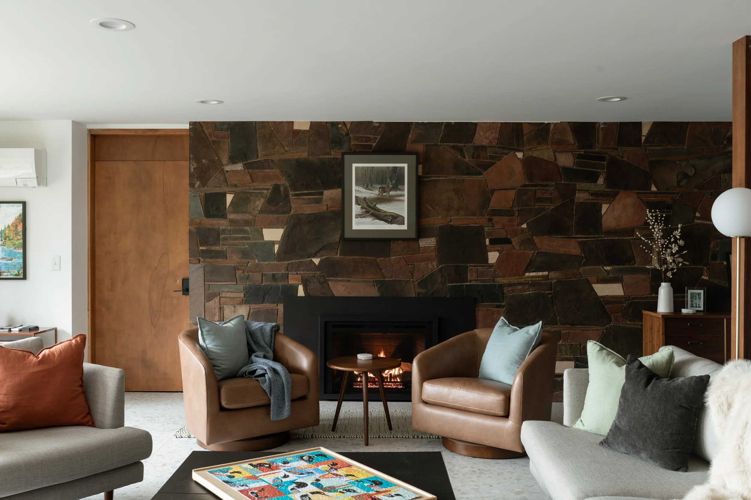 20251026-LODGING-MidMod Minnesota Lakehouse-110.jpg