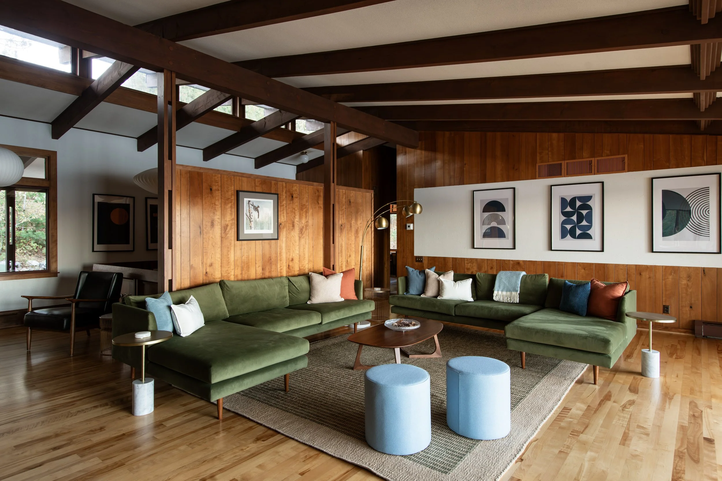 20251026-LODGING-MidMod Minnesota Lakehouse-13.jpg