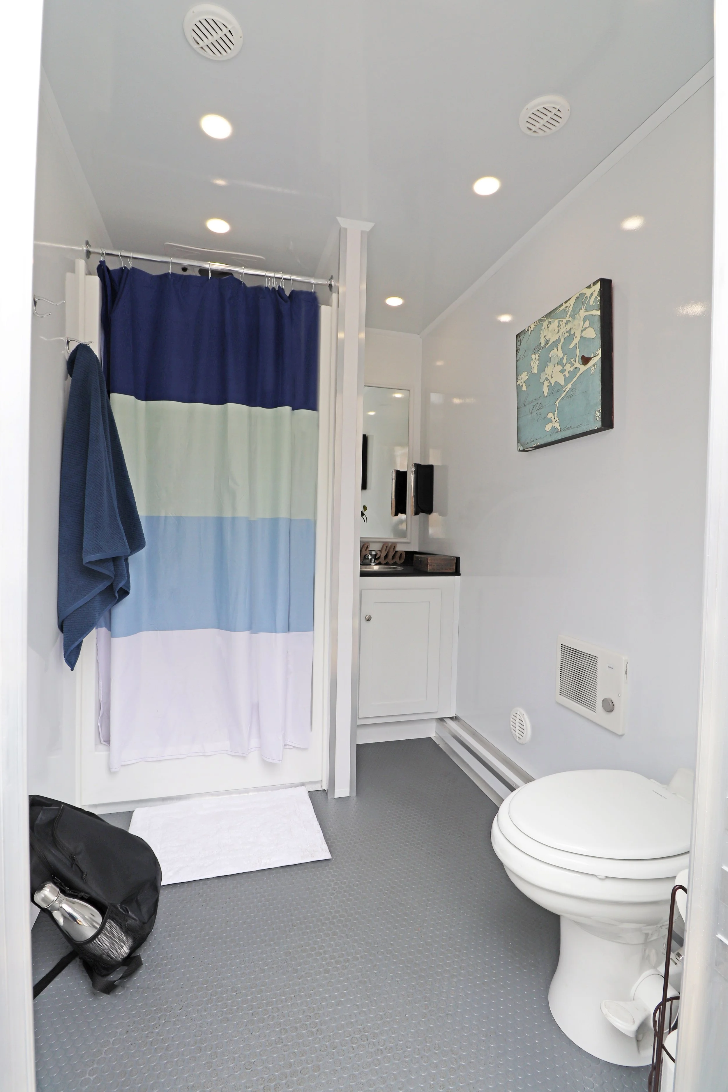 Toilet, sink, & shower at Yellowstone Dreamin Retreat