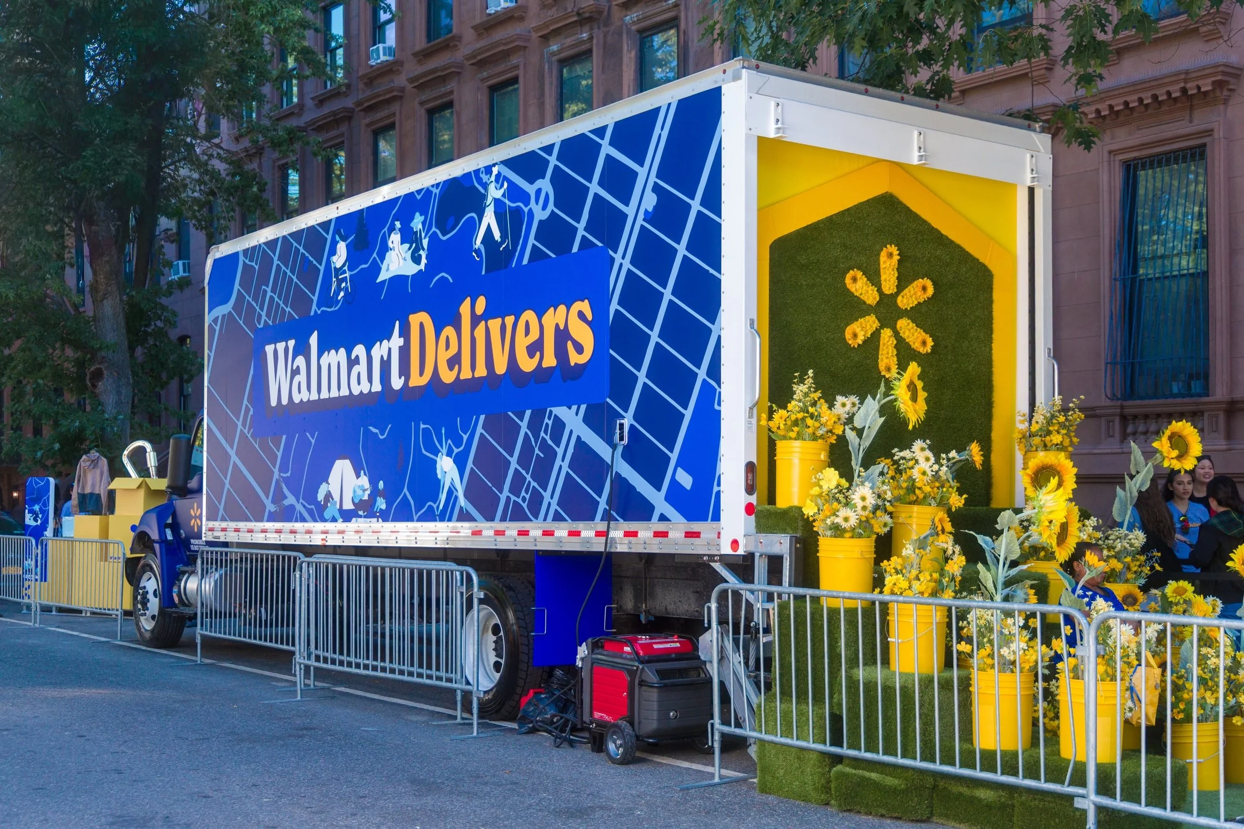 68c9d4a677ddf873efe750db_12 Walmart x Giant Spoon - Bednark.jpg