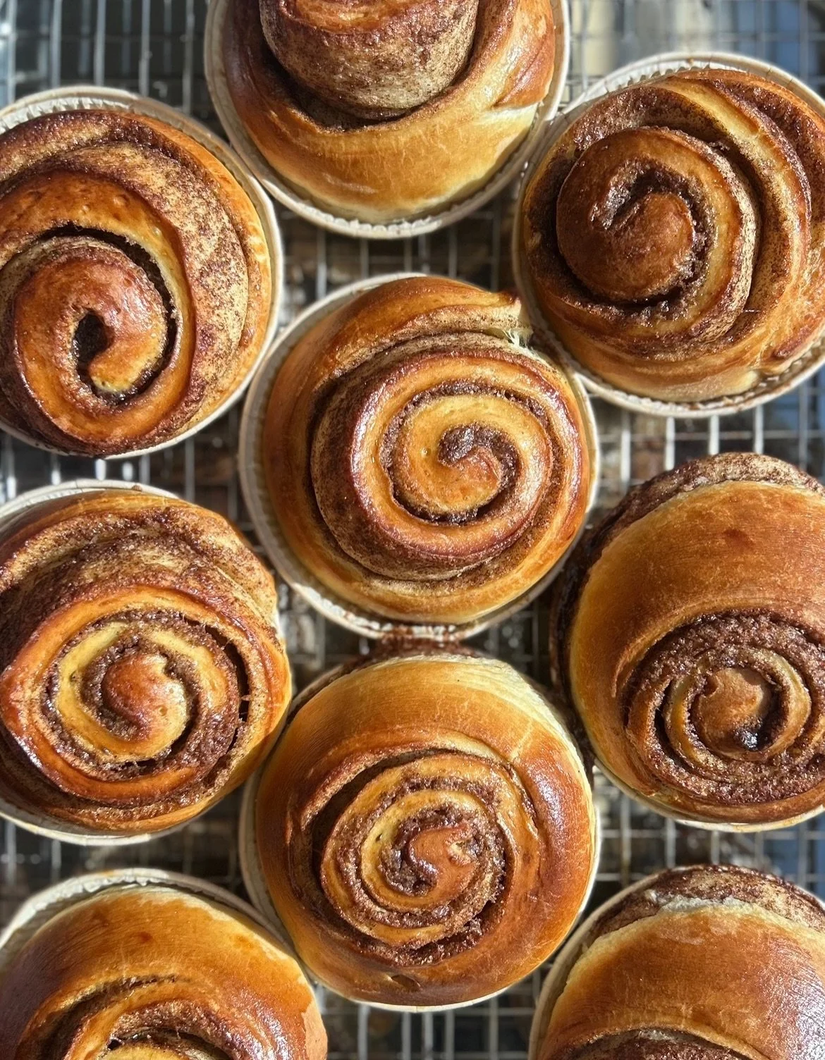 Warm cinnamon buns, is there anything better? I don&rsquo;t think so ✨

Soft, fluffy layers swirled with cinnamon sugar and baked to golden perfection - the kind your customers come back for. Leave plain, or top with vanilla frosting, they&rsquo;re a